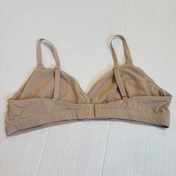 SKIMS Crossover Bralette Size Large Tan Fits Everybody No Underwire Soft V Neck - Picture 11 of 15